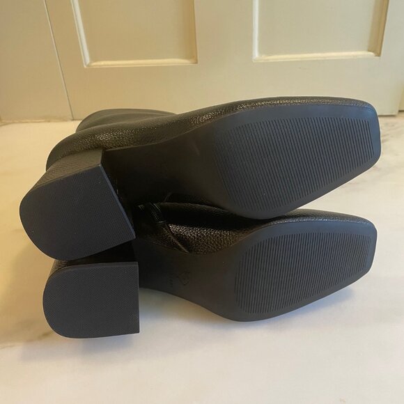 Katy Perry Geminni Bootie in Black, Size 10 - Picture 4 of 4